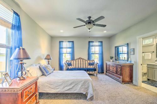 Pet-friendly San Antonio Home With Deck And Yard!