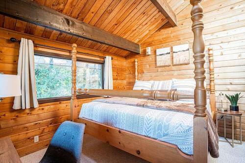 Oceanfront Retreat Mount Rainierking Bedgames