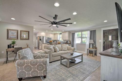 Waterfront Oasis On Henderson Lake With Dock!