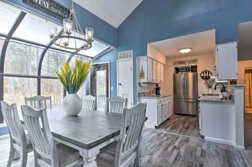 Vernon Township Home With Deck On Golf Course