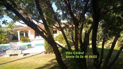 Villa C�drat