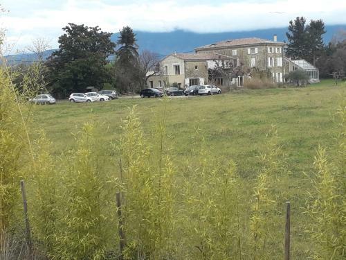 Le Sabatin - Maison de Charme, Un �crin de Verdure