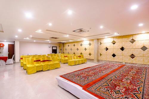 Fabhotel World Link