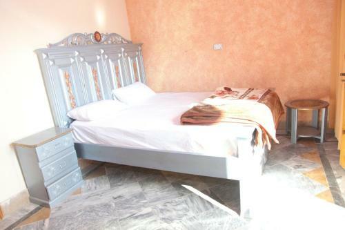 Hassan Hotel Thandani