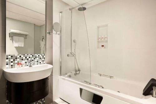 Hotel Wyndham Garden Manama