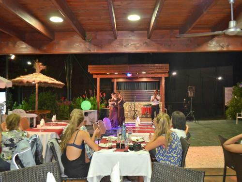 Apartment Palmiers III Llan��