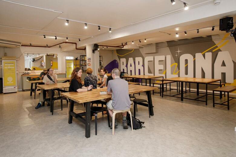 Hostal Onefam Les Corts