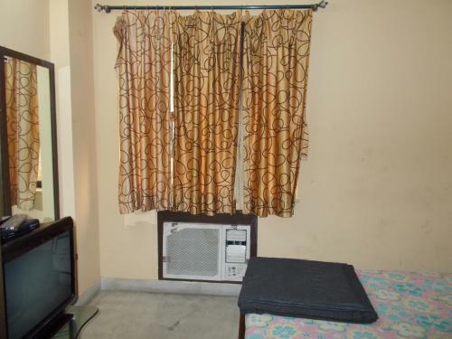 Mirchi Bite Service Apartment
