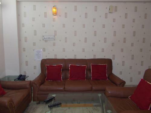 Mirchi Bite Service Apartment