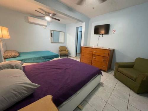 Large 8br Sleeps 38 People With Over 3000 Sq Ft