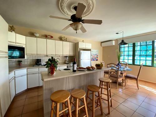 Villa Coral Reef- 4br With Community Pool Overlooking Ocean