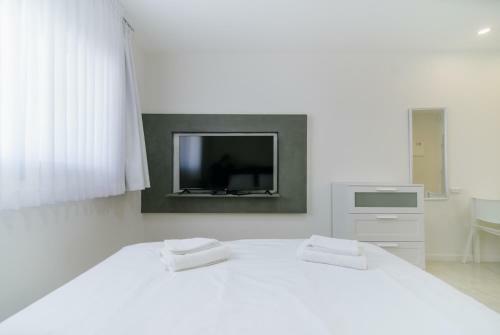 Olala Desert Shades Apartments