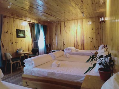 Hotel ?? L?ch Farmstay & Camping