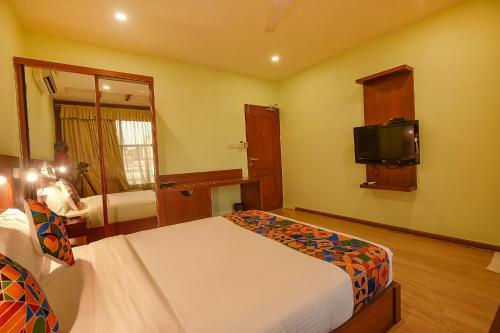Fabhotel The Btm Palace