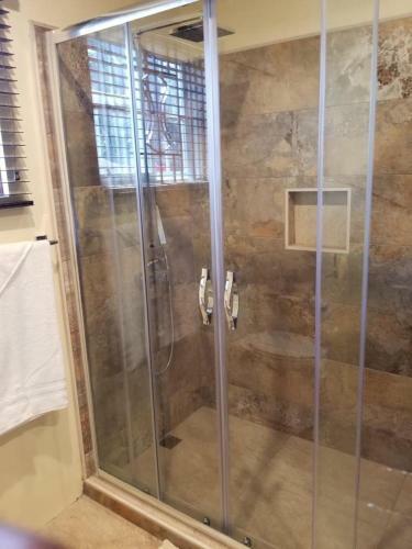Apartamento Contemporary One Bedroom In Kingston