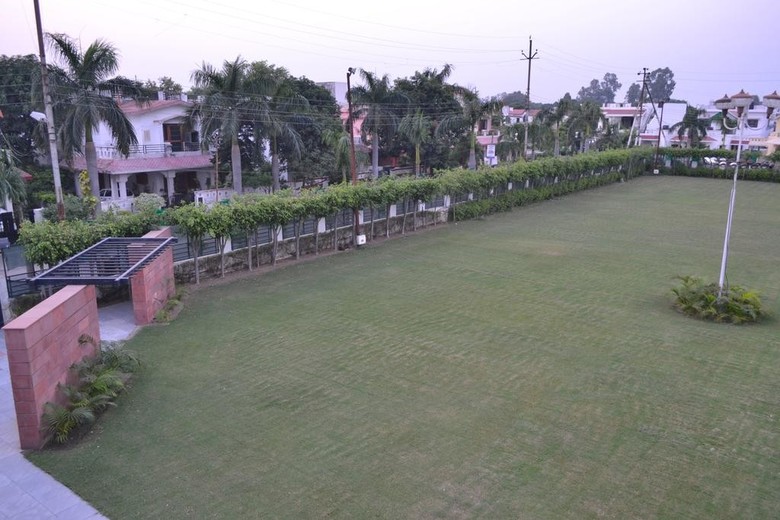Hotel Sobti Continental Bareilly