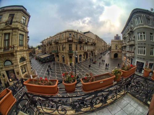 F1 Track & Sea View Apartment Near ?ntercontinental
