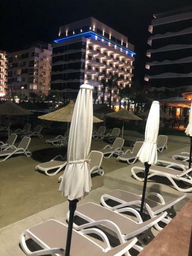 Qerret Seaside 1 Bedroom Apartment