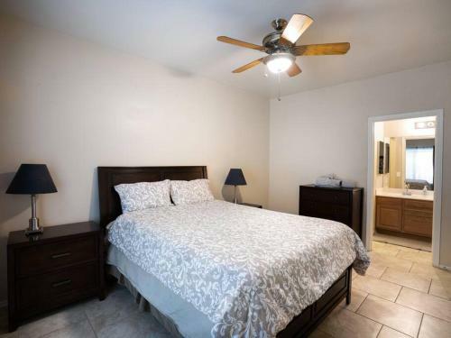 Apartamento 2 Bed 2 Bath Condo In Gated Community