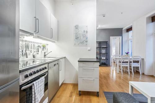 Modern Apartment In City Centre
