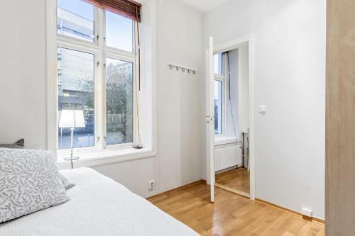 Modern Apartment In City Centre