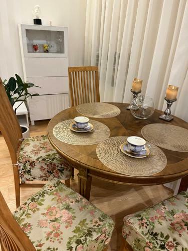 Provence Style Apartment In Old Town