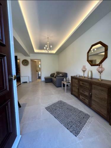 Meskla House