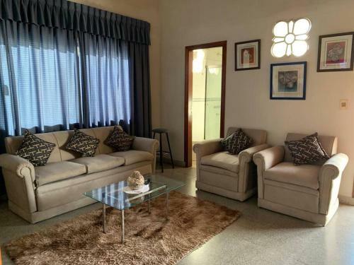 Apartamento Amplio Dpto. 3 Habitaciones. Excelente Ubicaci�n
