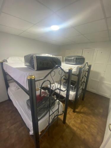 Hostal Gathering House