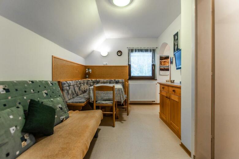 Hostal Apartment Ticar