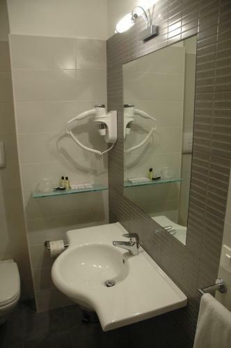 Hotel 4 Strade