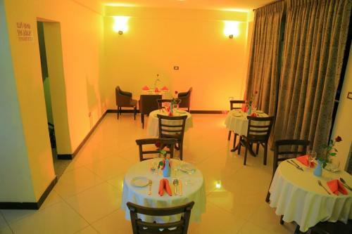 T.m.y Hotel