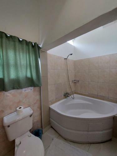 Beau Vallon Villa Self Catering With Pool