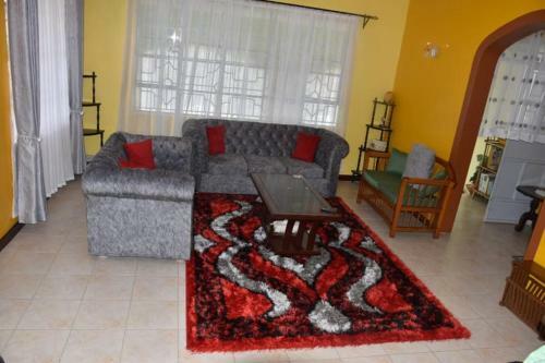 Bed & Breakfast Serenity 3-bedroom House