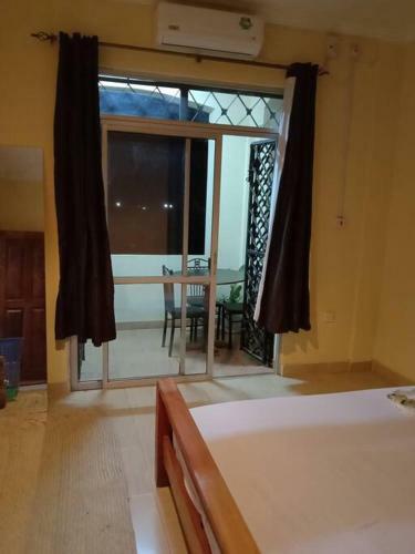 Lovely 2-bedroom Apartment With Patio
