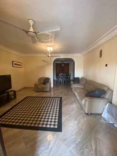 Apartamento Kotei Deduako (Teachers Quarters)