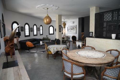 Hostal Dar Yomma