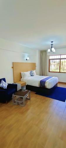 Hays Suites Hotel