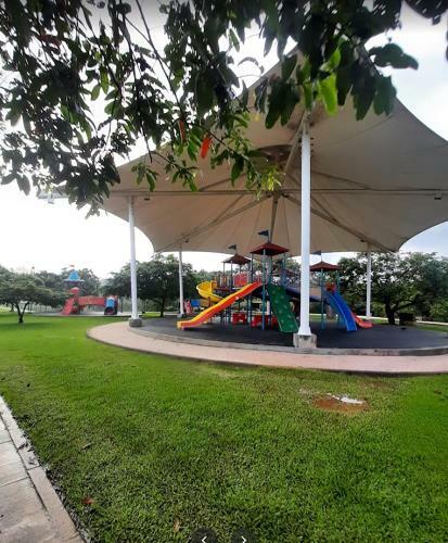Great Location*spacious 2br Apartment*pool* Gym