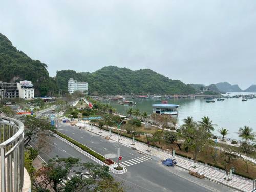 Gia C�t Long Hotel