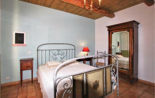 Nice Home In Apt With 4 Bedrooms