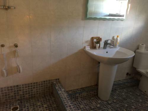Hostal Guest House One Two Three