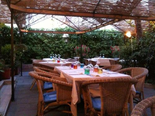 Hotel Tavernola - Locanda Di Campagna