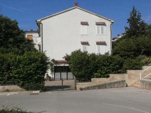 Apartment Biserka Close To Town Centre