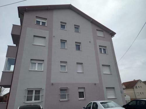 Luna Apartment
