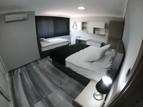 Hotel Dkd Del�xe