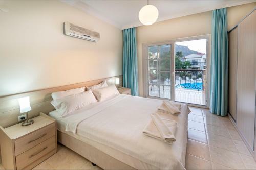 Emerald Villa In �l�deniz
