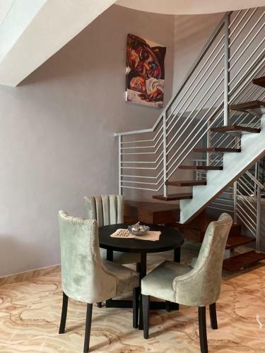 Blue Bell Apartment