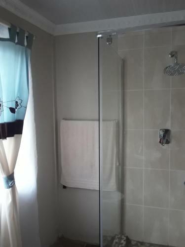 Hostal Isiqalo Guest House