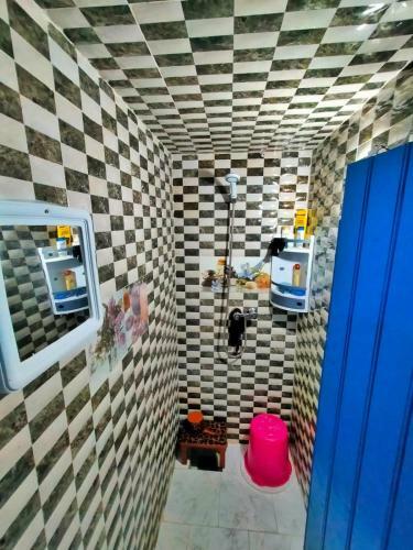 House Elouatia